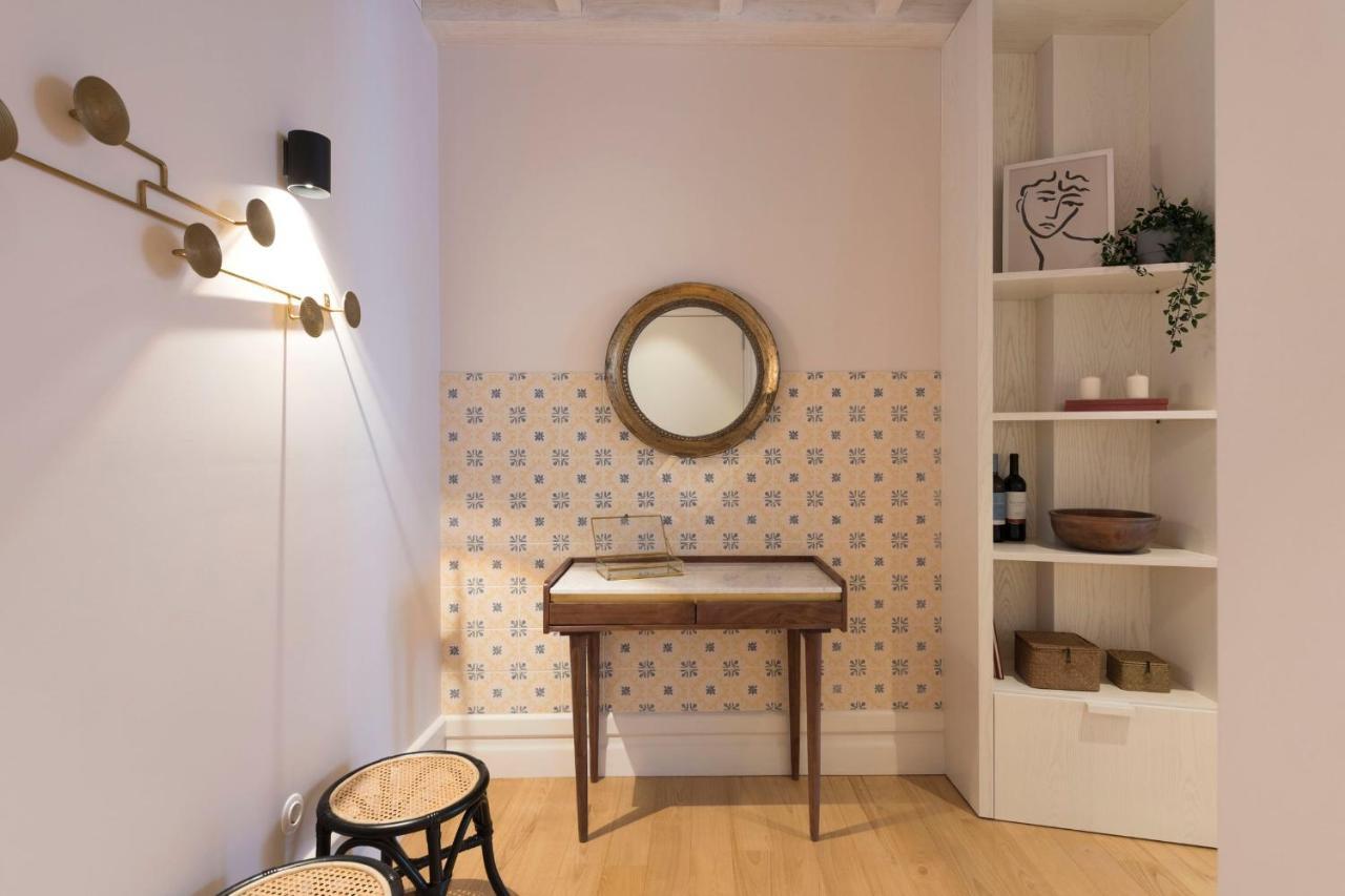 Apartment Mouzinho Luxury 3br Flat L 5 Min Walk To Ribeira By Lovelystay *